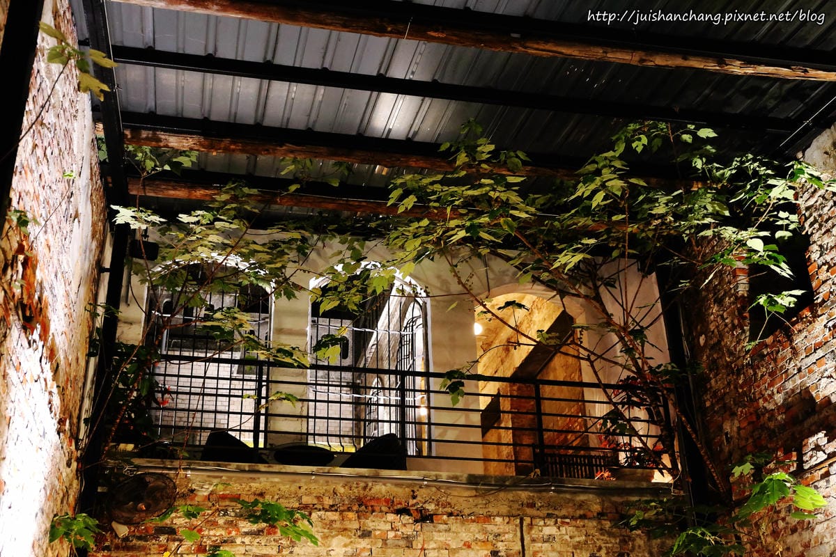 【食║台北】士林夜市。FB食尚曼谷〜百年古厝變身泰式創意料理，平價異國美食藏夜市，內行人才知道！