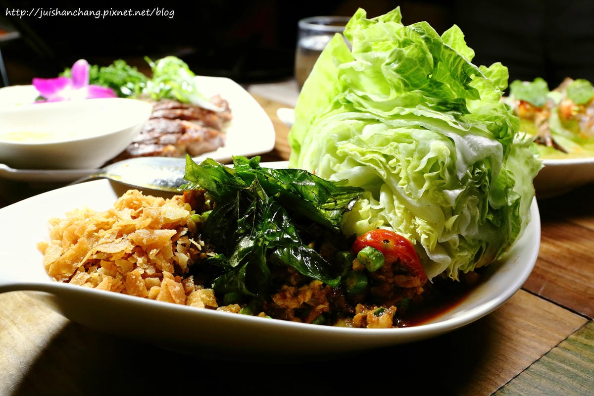 【食║台北】士林夜市。FB食尚曼谷〜百年古厝變身泰式創意料理，平價異國美食藏夜市，內行人才知道！