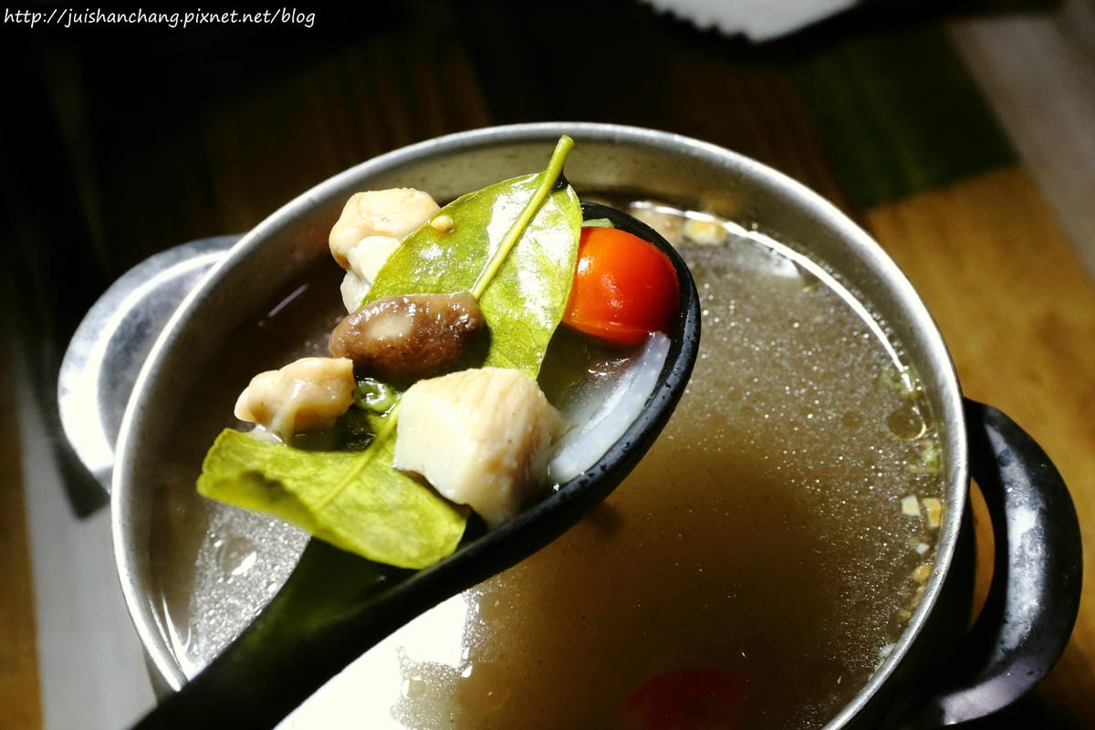 【食║台北】士林夜市。FB食尚曼谷〜百年古厝變身泰式創意料理，平價異國美食藏夜市，內行人才知道！