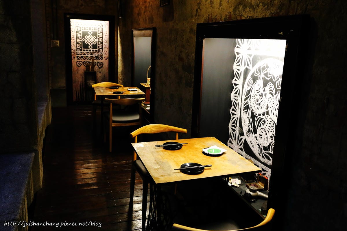 【食║台北】士林夜市。FB食尚曼谷〜百年古厝變身泰式創意料理，平價異國美食藏夜市，內行人才知道！