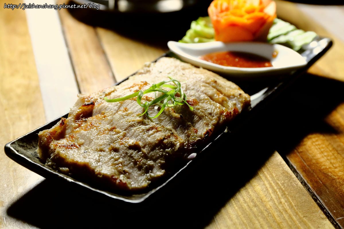 【食║台北】士林夜市。FB食尚曼谷〜百年古厝變身泰式創意料理，平價異國美食藏夜市，內行人才知道！