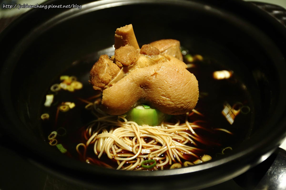 【食║台北】45區公寓〜跨國界創意料理。生日最大，壽星來吃最划算！