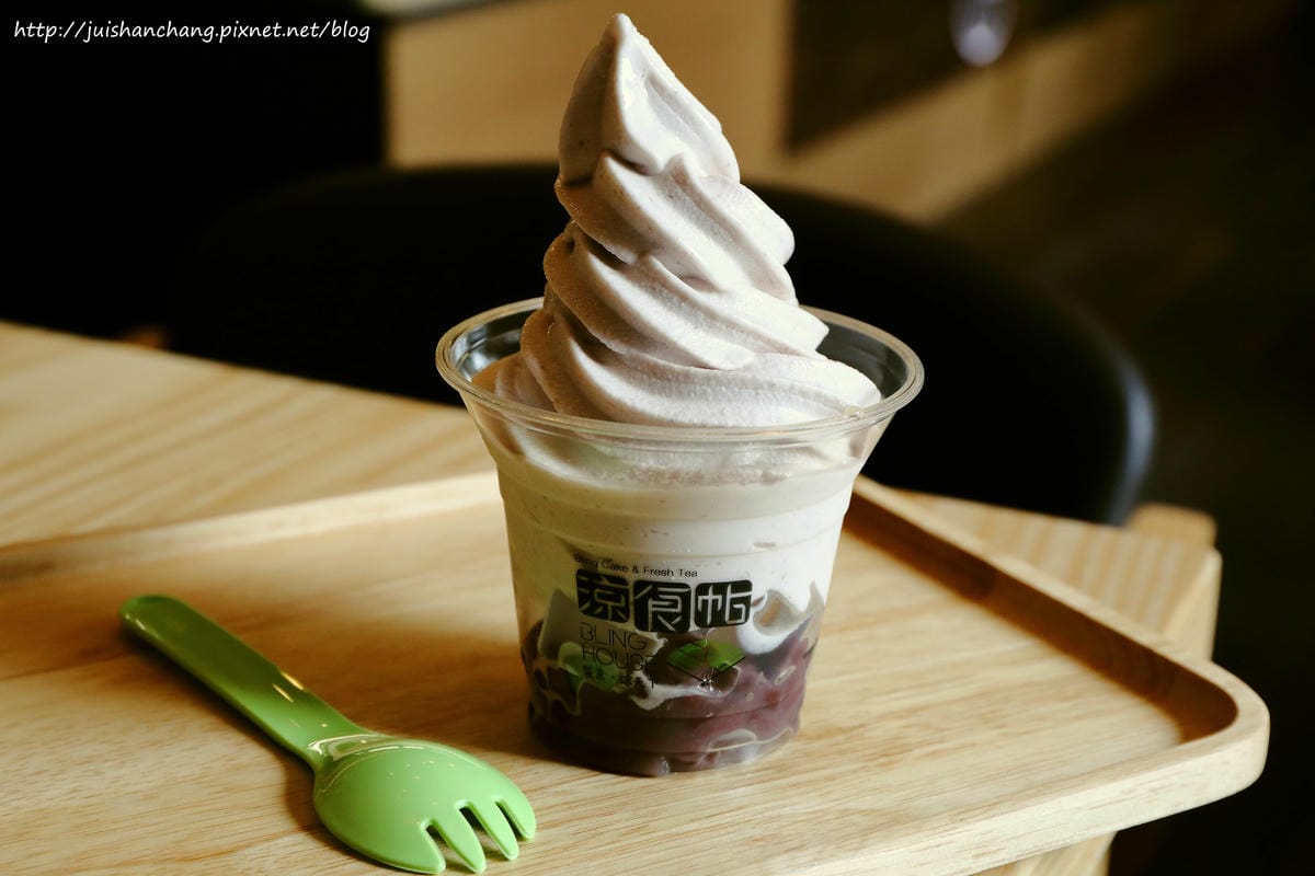 【食║台北】涼食帖BLING HOUSE〜夏日消暑呷這味。台灣第一家涼菓子咖啡館，冰涼Q軟讓人愛不釋“口”！