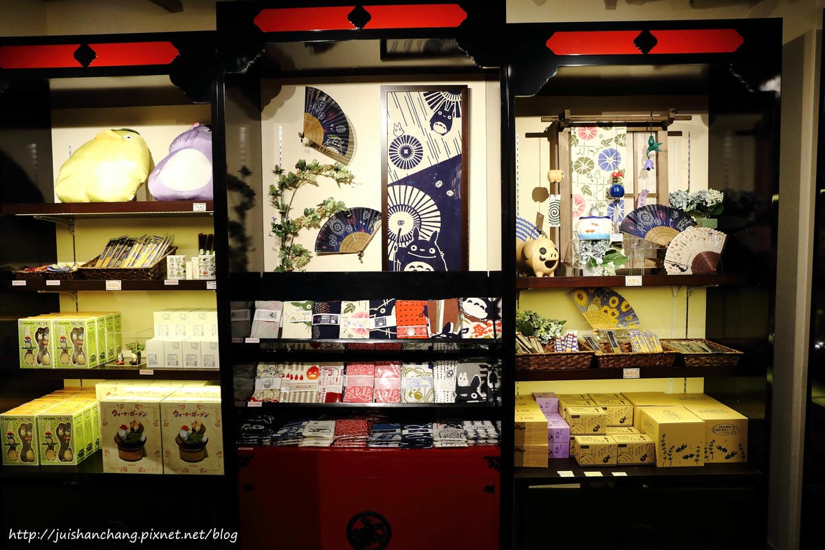 【購物║台北】橡子共和國〜龍貓來了！信義區ATT4Fun全新開幕。（歡迎分享，文末留言可抽獎獲得貓巴士手指玩偶，中獎名單公布）　