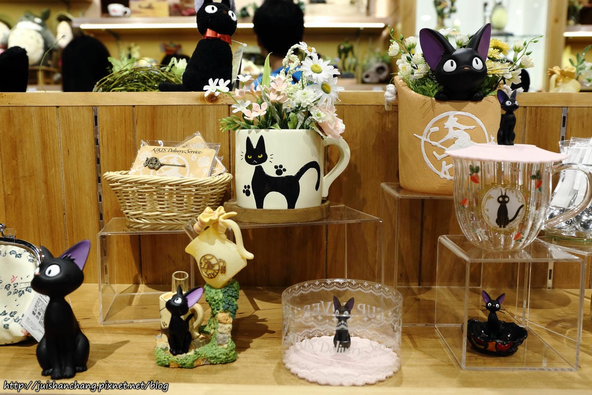 【購物║台北】橡子共和國〜龍貓來了！信義區ATT4Fun全新開幕。（歡迎分享，文末留言可抽獎獲得貓巴士手指玩偶，中獎名單公布）　