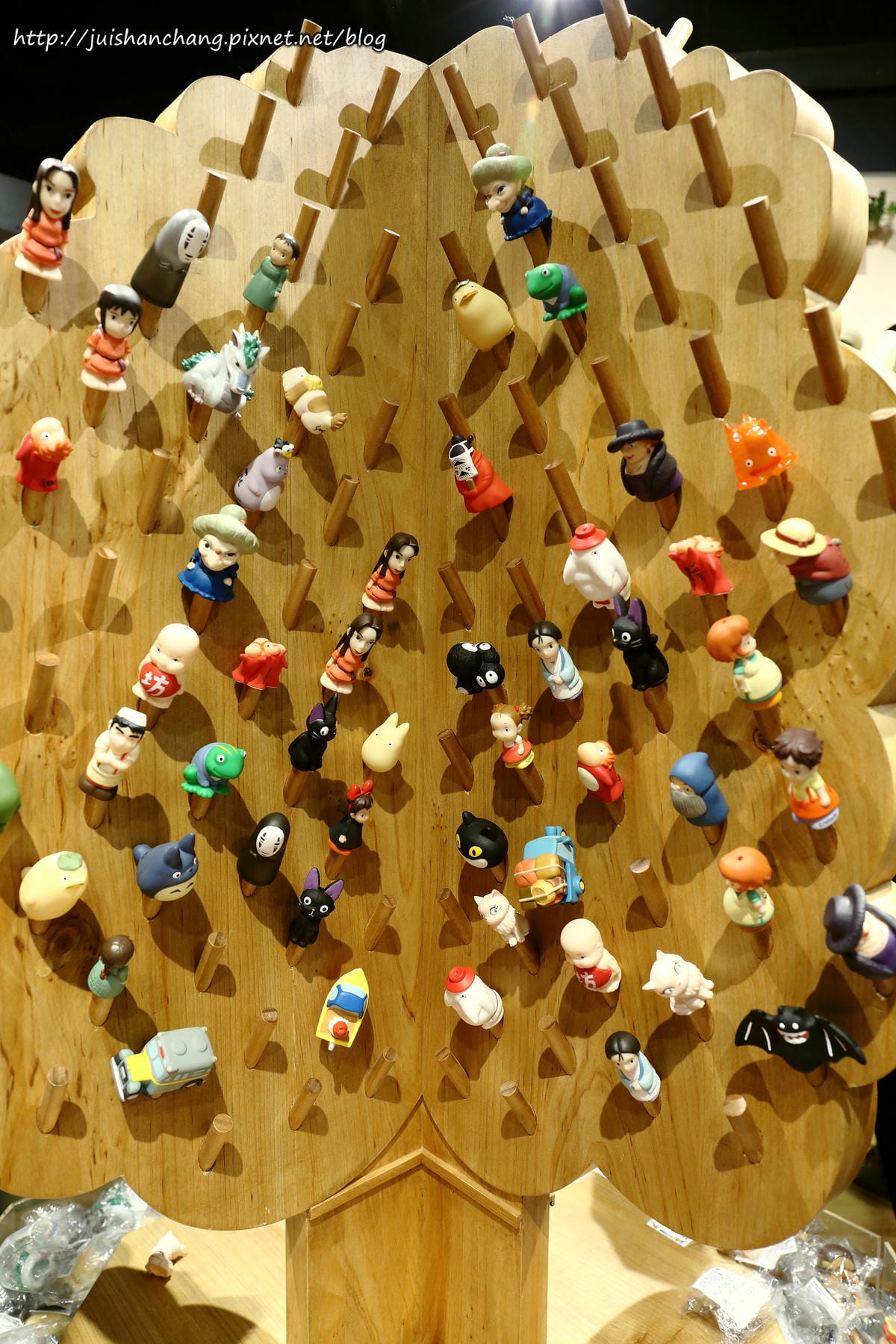 【購物║台北】橡子共和國〜龍貓來了！信義區ATT4Fun全新開幕。（歡迎分享，文末留言可抽獎獲得貓巴士手指玩偶，中獎名單公布）　