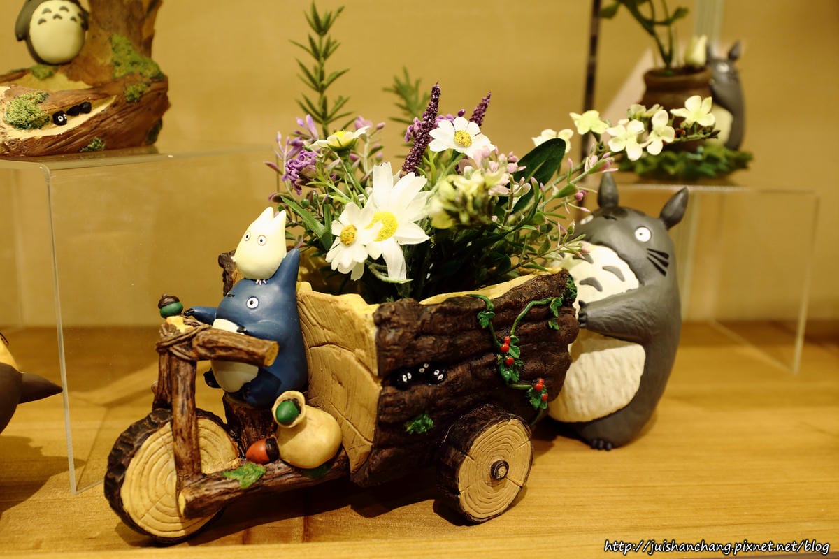 【購物║台北】橡子共和國〜龍貓來了！信義區ATT4Fun全新開幕。（歡迎分享，文末留言可抽獎獲得貓巴士手指玩偶，中獎名單公布）　