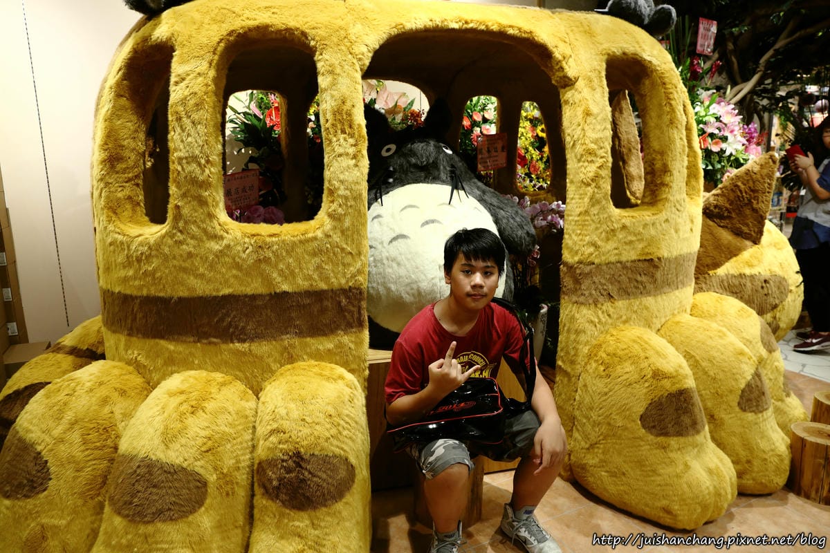 【購物║台北】橡子共和國〜龍貓來了！信義區ATT4Fun全新開幕。（歡迎分享，文末留言可抽獎獲得貓巴士手指玩偶，中獎名單公布）　