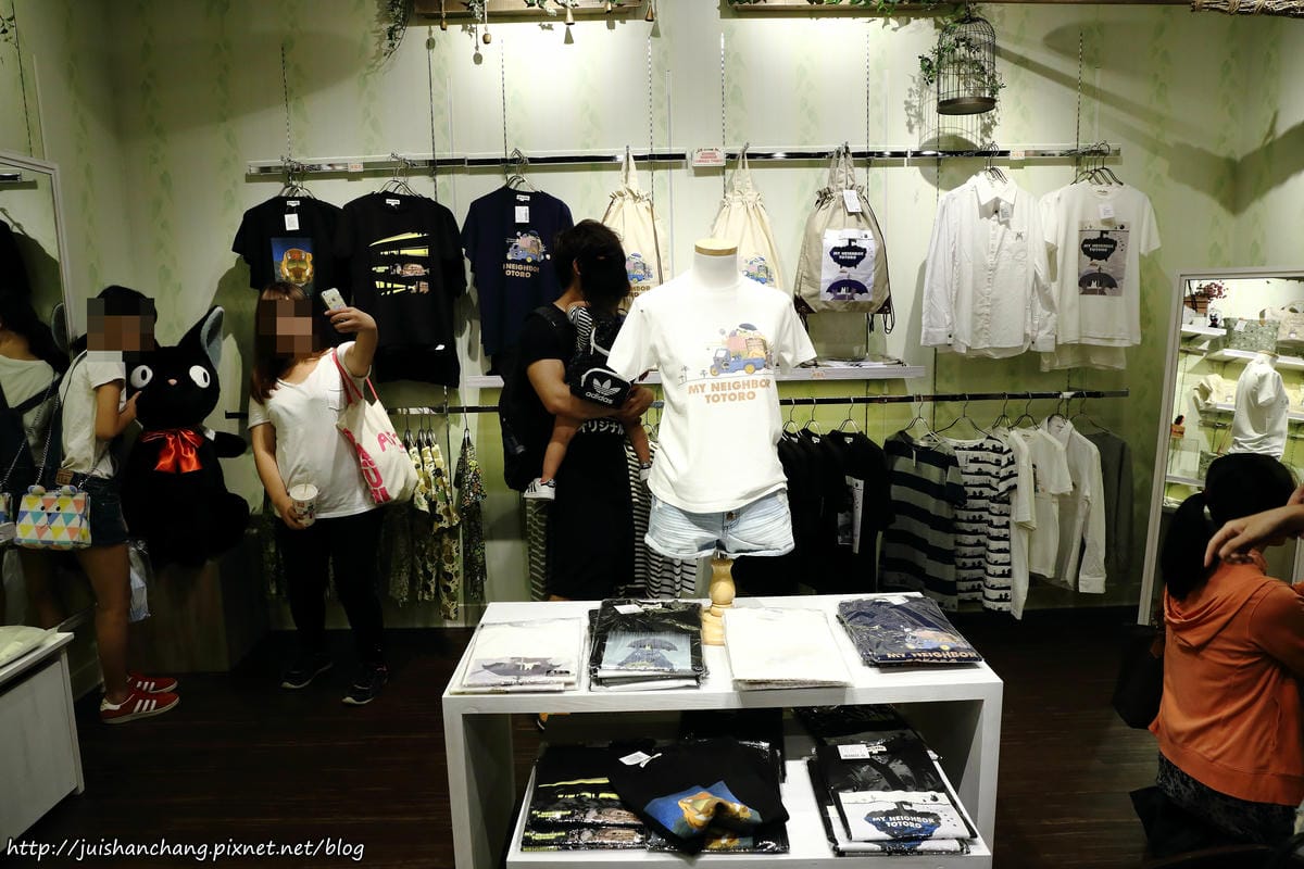【購物║台北】橡子共和國〜龍貓來了！信義區ATT4Fun全新開幕。（歡迎分享，文末留言可抽獎獲得貓巴士手指玩偶，中獎名單公布）　