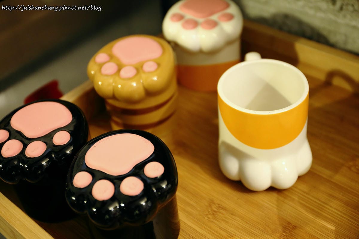 【食║台北】MinouMinou貓咪餐廳〜公館商圈裡美味早午餐。 貓奴淚推「太讚！」