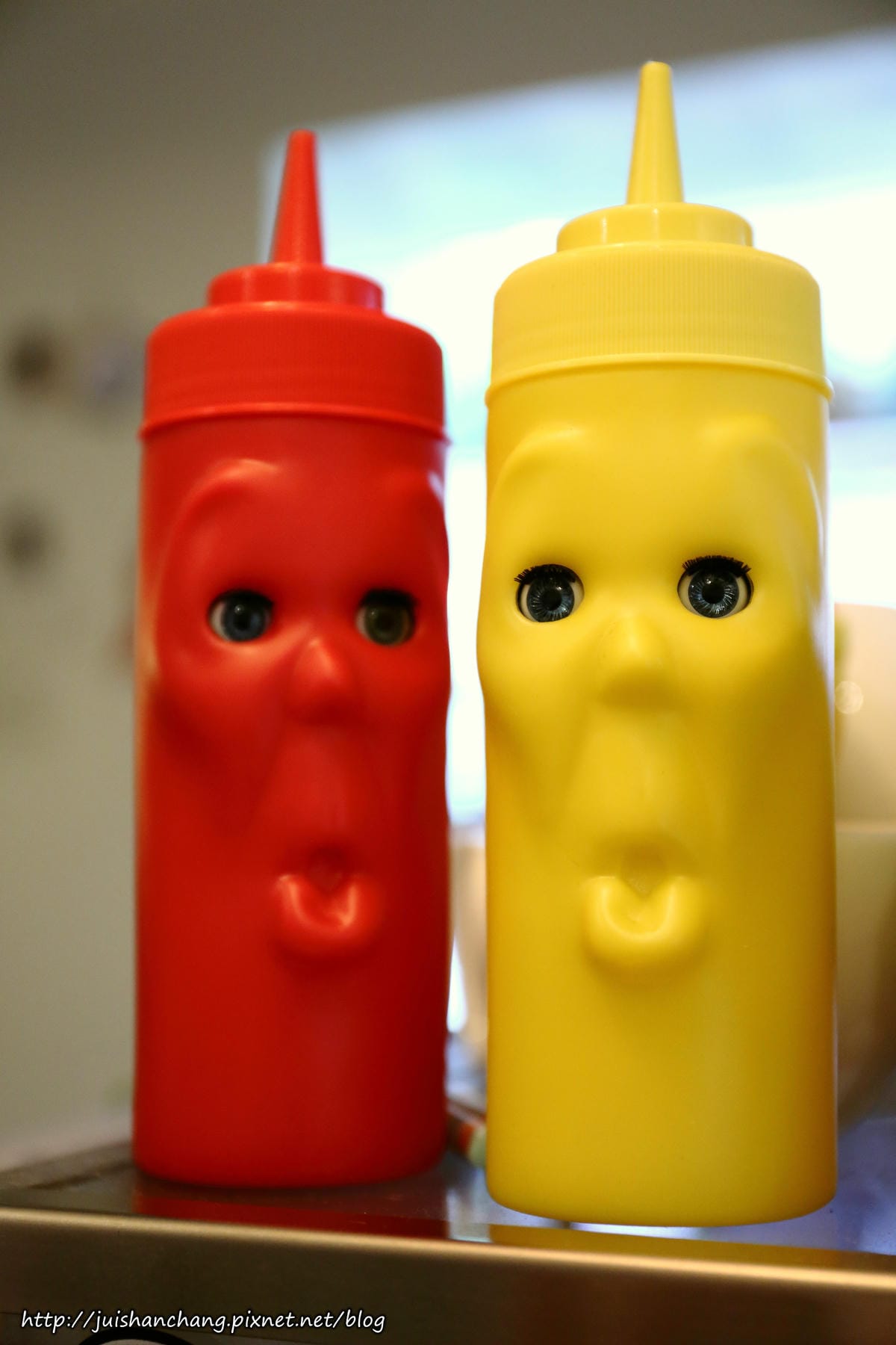 【食║台北】MinouMinou貓咪餐廳〜公館商圈裡美味早午餐。 貓奴淚推「太讚！」