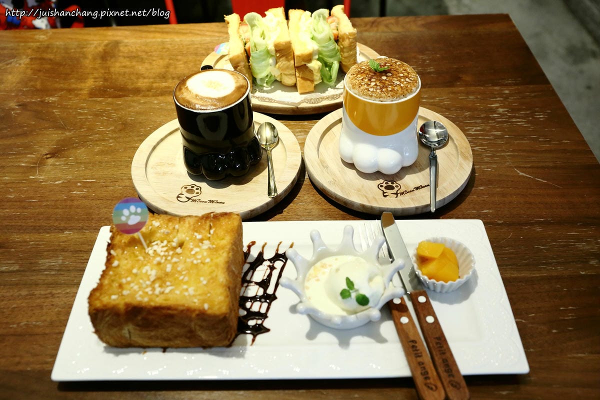 【食║台北】MinouMinou貓咪餐廳〜公館商圈裡美味早午餐。 貓奴淚推「太讚！」