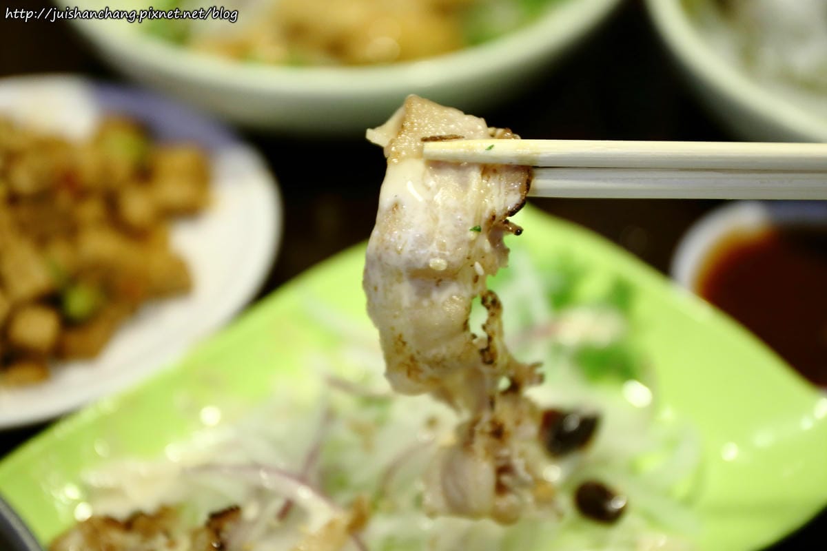 【食║新北中永和】88平價海鮮百元熱炒〜聚餐好所在，海鮮熱炒一網打盡。不用飄洋過海就能品嘗澎湖道地海鮮料理(已歇業)