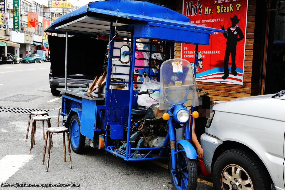 【食║台中沙鹿】沙鹿在地狼帶頭早餐特集〜阿水飯糰、邵氏飯糰、鹿寮大腸麵線、沙鹿肉圓福，沙鹿人氣早餐登場！