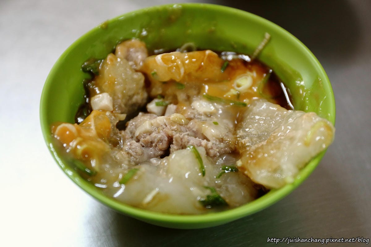 【食║台中沙鹿】沙鹿在地狼帶頭早餐特集〜阿水飯糰、邵氏飯糰、鹿寮大腸麵線、沙鹿肉圓福，沙鹿人氣早餐登場！