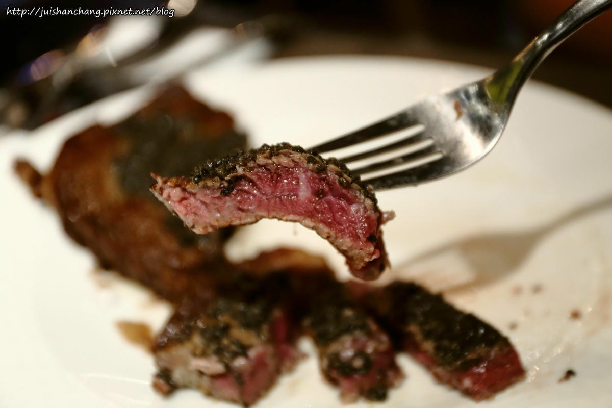 【食║台北】Villa.like Bistro 悅禾莊園義法餐酒館〜東區美食x小酌x時尚。帥氣專業的Bartender，為您調製專屬的酒！