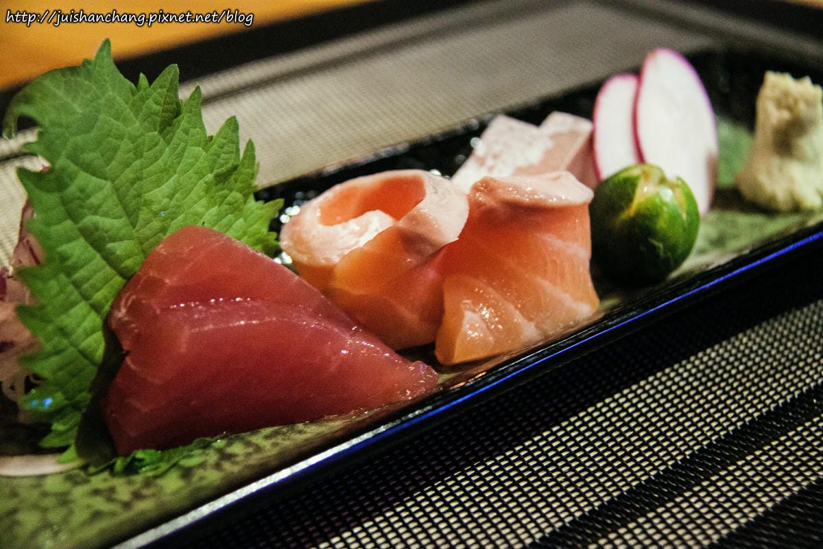 【食║台北】57食堂酒場-餐酒館Bistro～引領遼寧街夜市新風潮。喝杯小酒配上一些下酒菜，不用花大錢也能吃得到！