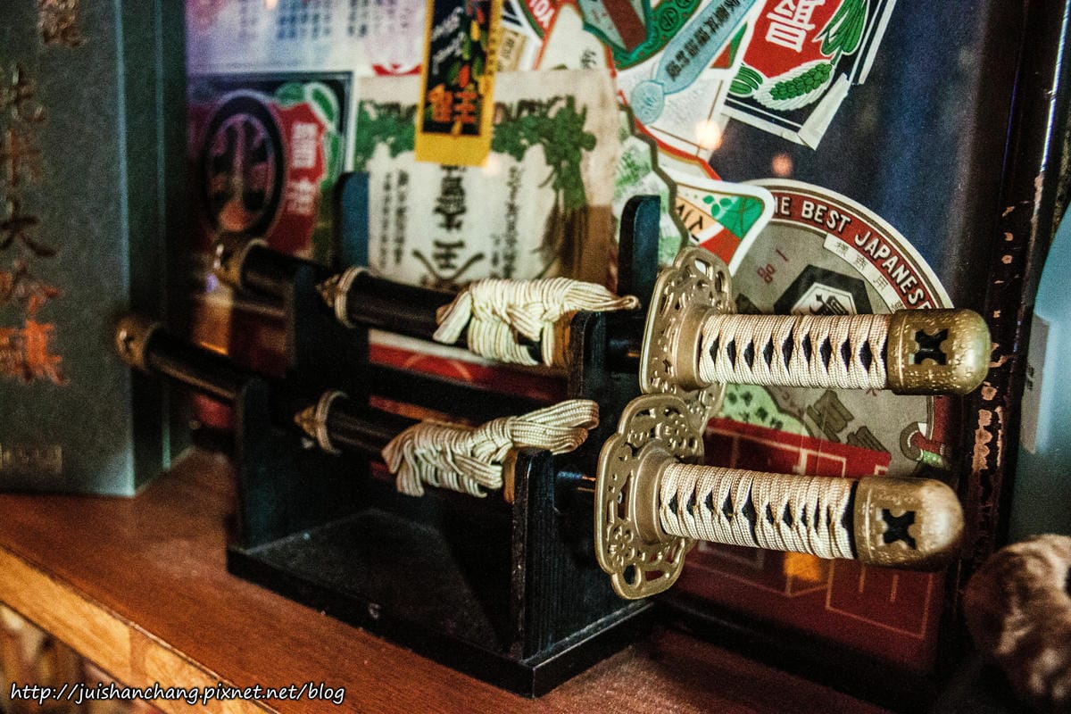 【食║台北】57食堂酒場-餐酒館Bistro～引領遼寧街夜市新風潮。喝杯小酒配上一些下酒菜，不用花大錢也能吃得到！