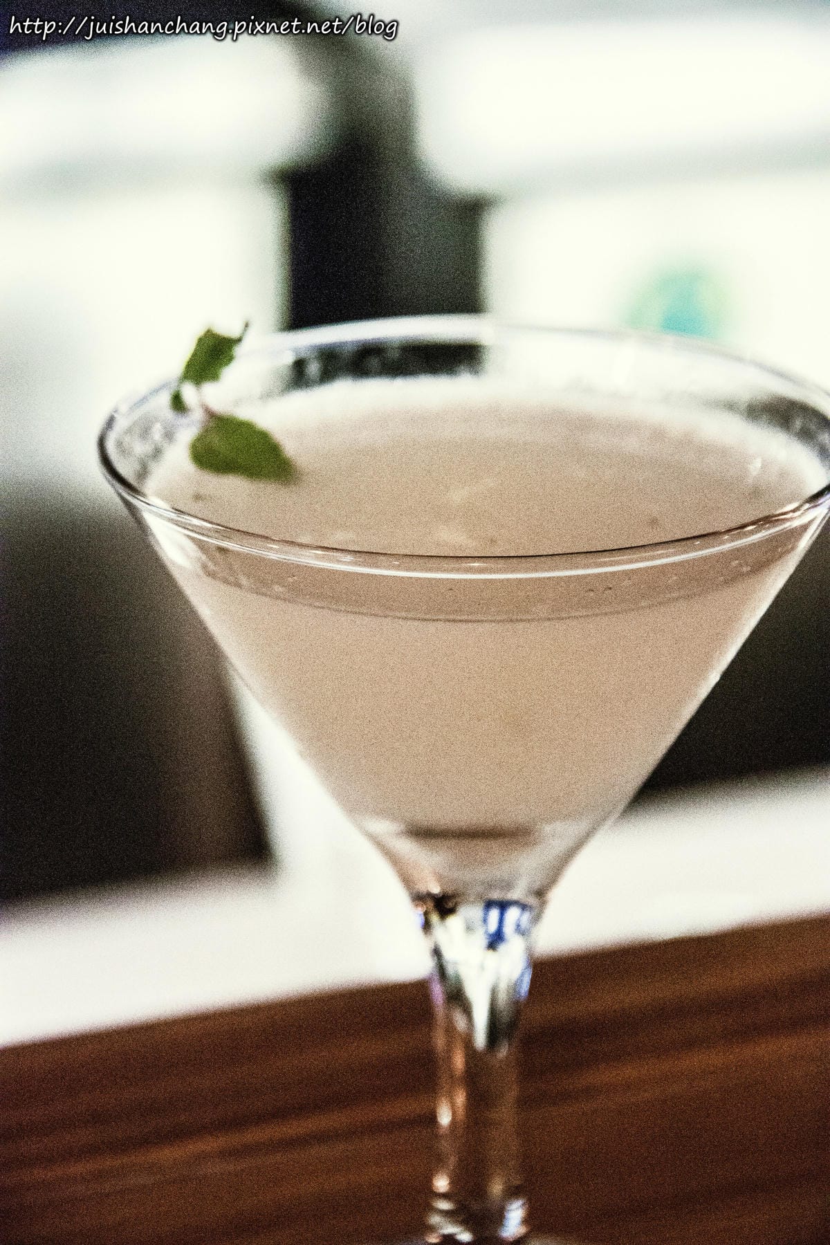 【食║台北】57食堂酒場-餐酒館Bistro～引領遼寧街夜市新風潮。喝杯小酒配上一些下酒菜，不用花大錢也能吃得到！