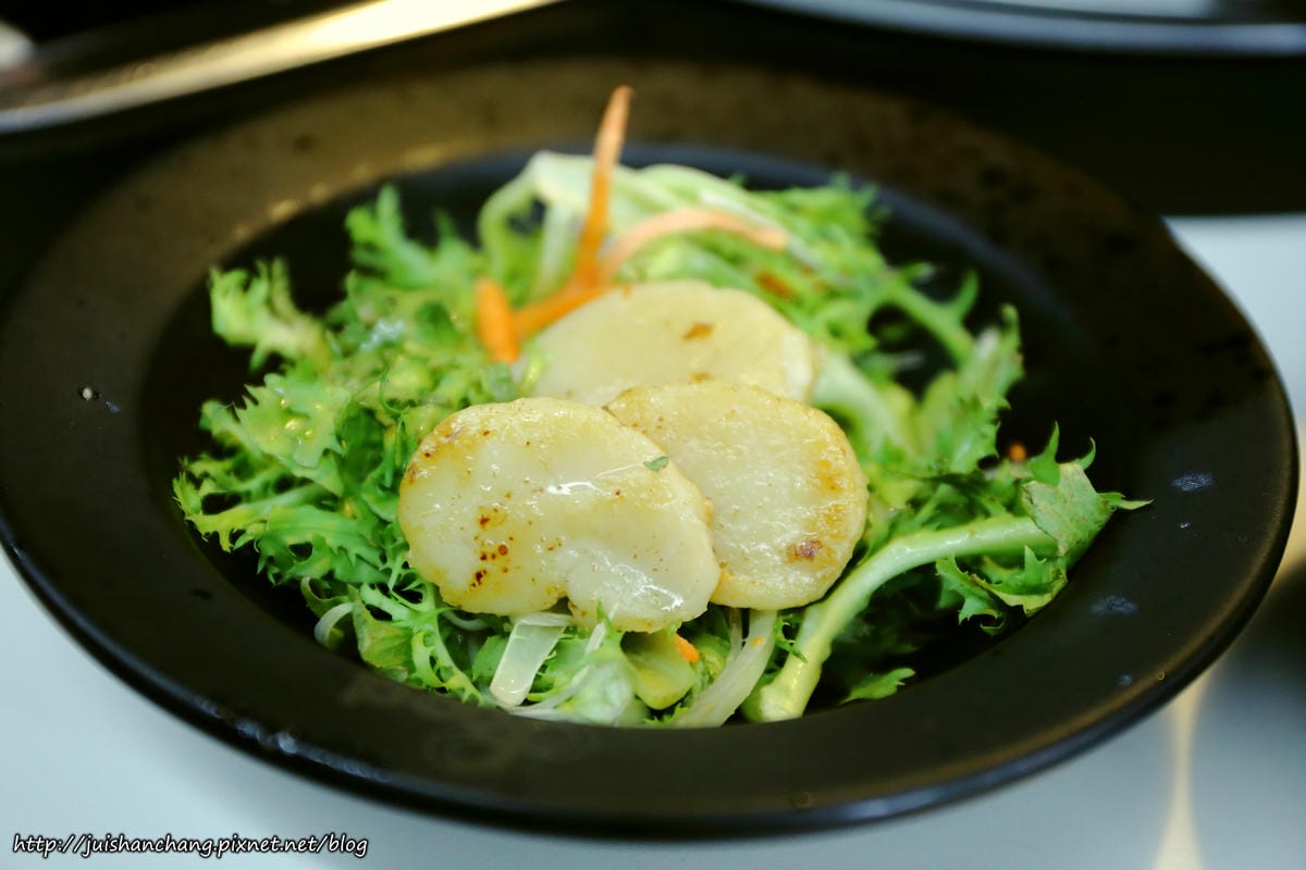 【食║台北】韓國第一品牌。八色韓式烤肉～韓國必吃美食終於來台啦！八種口味讓你一次品嘗，豪邁大口吃肉！（歡迎分享，文末留言可抽獎獲得小小兵公仔或美食兌換券）