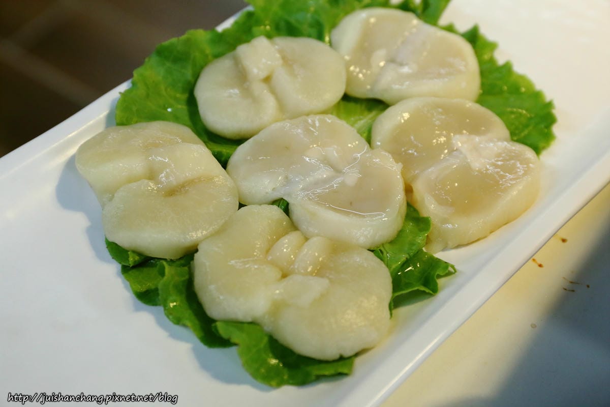 【食║台北】韓國第一品牌。八色韓式烤肉～韓國必吃美食終於來台啦！八種口味讓你一次品嘗，豪邁大口吃肉！（歡迎分享，文末留言可抽獎獲得小小兵公仔或美食兌換券）