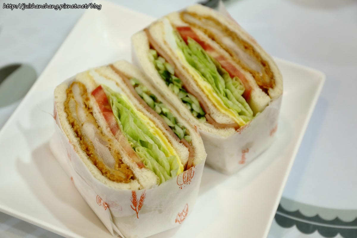 【食║新北三重】醇樸小鎮～三重超人氣早餐。多元化中西式早餐，你選擇哪一種？！　