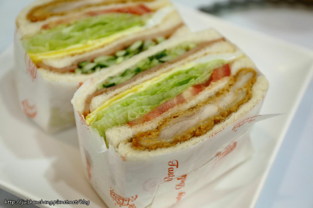 【食║新北三重】醇樸小鎮～三重超人氣早餐。多元化中西式早餐，你選擇哪一種？！　