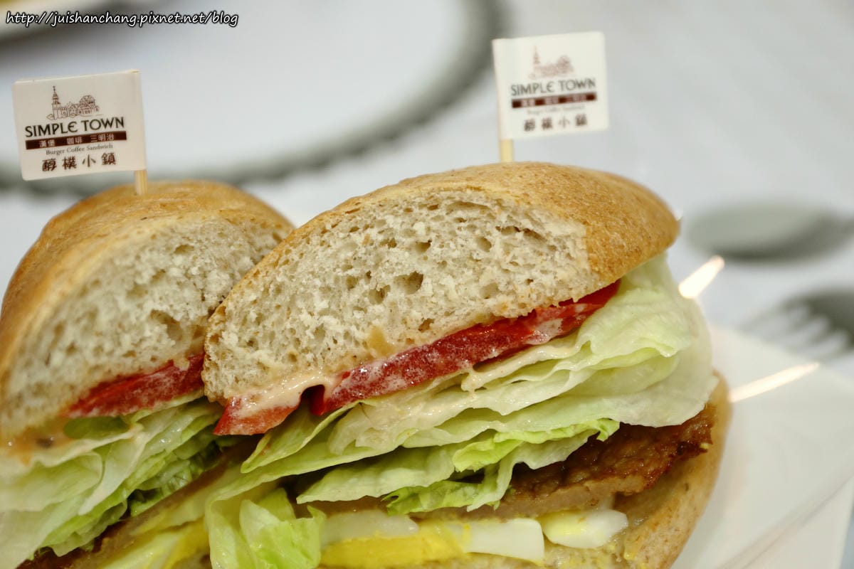 【食║新北三重】醇樸小鎮～三重超人氣早餐。多元化中西式早餐，你選擇哪一種？！　