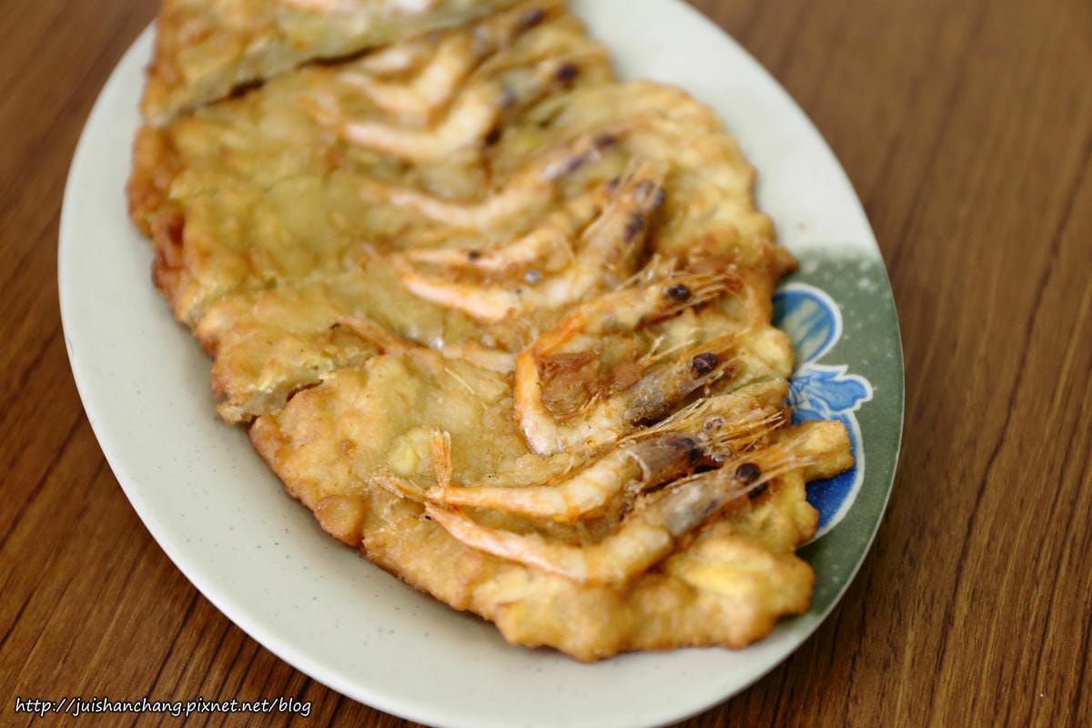 【食║宜蘭】宜蘭絕不可錯過的排隊小吃～正常鮮肉小籠湯包/巷仔內海蝦餅/30年老店檸檬愛玉/廟口紅糟魷魚