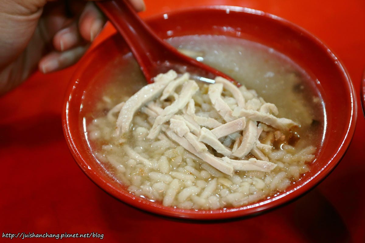 【食║宜蘭】宜蘭絕不可錯過的排隊小吃～正常鮮肉小籠湯包/巷仔內海蝦餅/30年老店檸檬愛玉/廟口紅糟魷魚