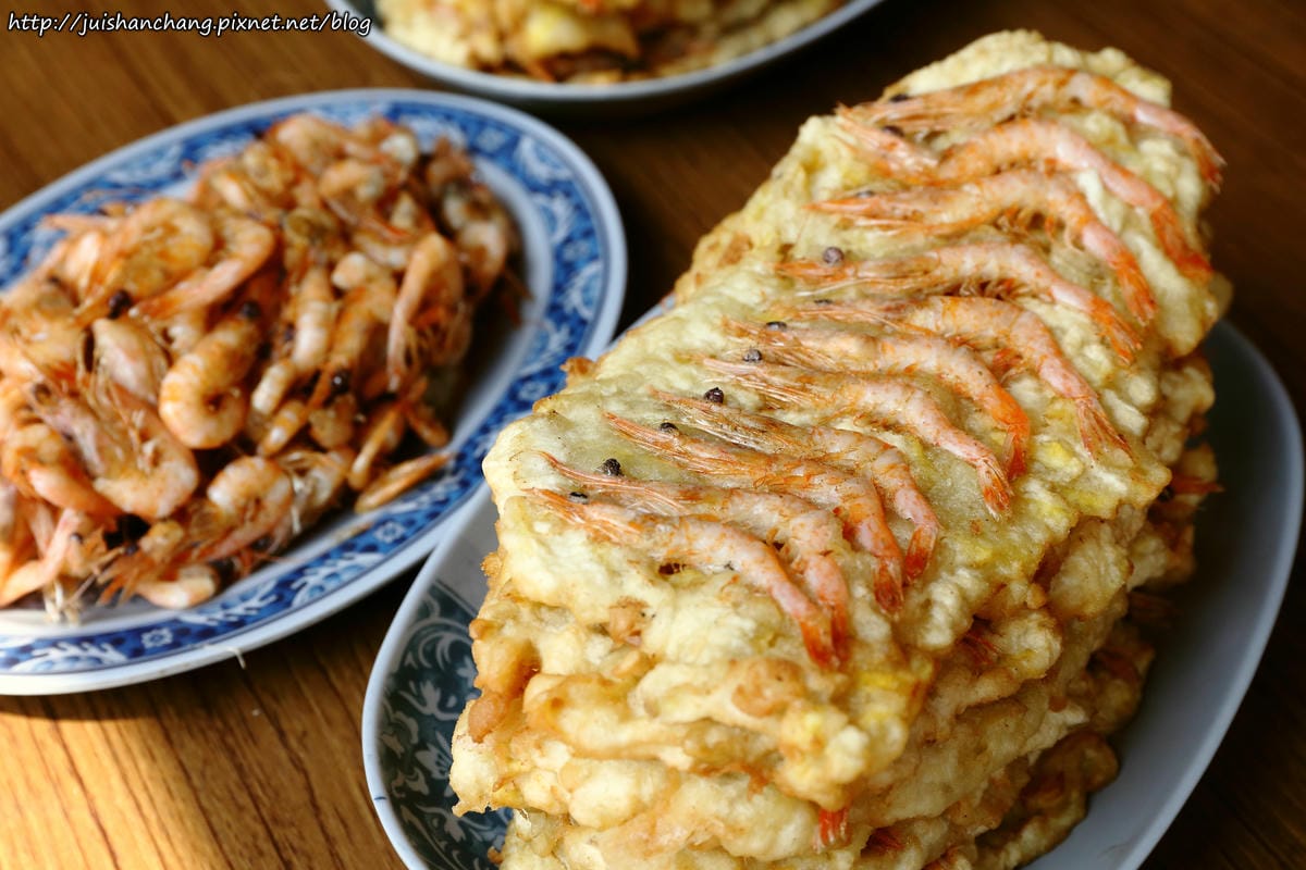 【食║宜蘭】宜蘭絕不可錯過的排隊小吃～正常鮮肉小籠湯包/巷仔內海蝦餅/30年老店檸檬愛玉/廟口紅糟魷魚