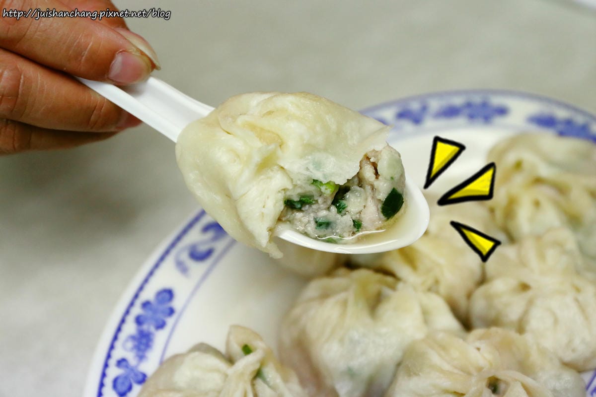 【食║宜蘭】宜蘭絕不可錯過的排隊小吃～正常鮮肉小籠湯包/巷仔內海蝦餅/30年老店檸檬愛玉/廟口紅糟魷魚