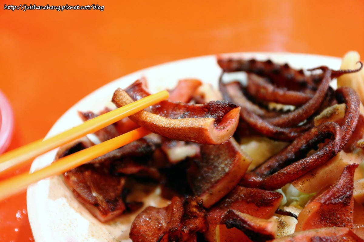 【食║宜蘭】宜蘭絕不可錯過的排隊小吃～正常鮮肉小籠湯包/巷仔內海蝦餅/30年老店檸檬愛玉/廟口紅糟魷魚