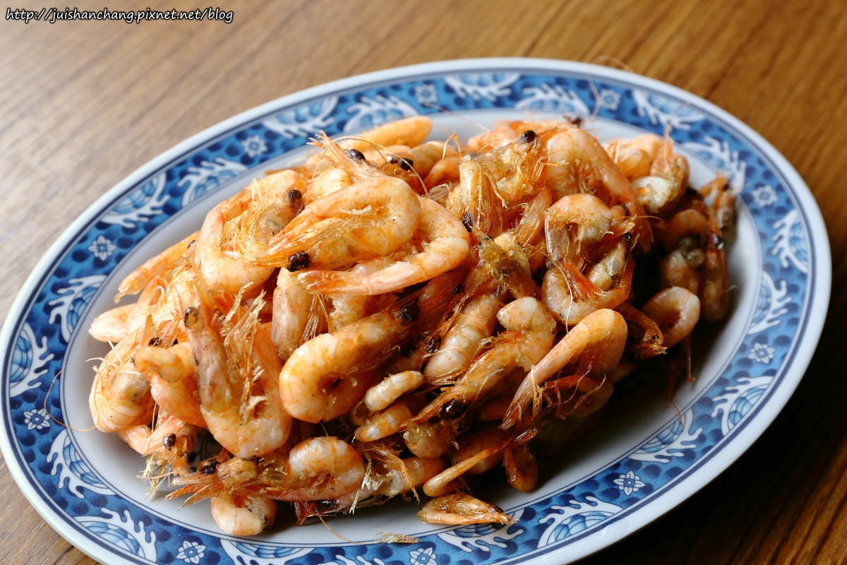 【食║宜蘭】宜蘭絕不可錯過的排隊小吃～正常鮮肉小籠湯包/巷仔內海蝦餅/30年老店檸檬愛玉/廟口紅糟魷魚