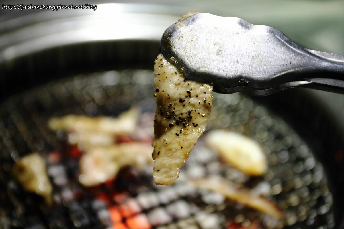 【食║台北】好客音樂燒烤～無煙海鮮炭火燒肉吃到飽。澎湖海鮮季澎派登場！