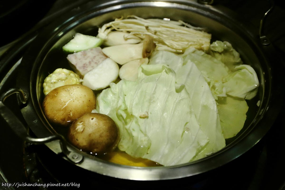 【食║台北】好客音樂燒烤～無煙海鮮炭火燒肉吃到飽。澎湖海鮮季澎派登場！