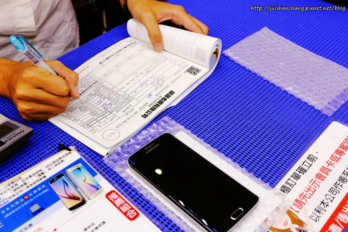 【體驗║包膜推薦】嚴選名膜。新手機穿新衣之全機包膜體驗〜GALAXY S6 Edge 透明服貼[全滿版] 3D立體曲面螢幕保護貼。超服貼/售後服務/不滿意不用錢/GALAXY S6 Edge保護貼全滿版／全機抗刮包膜