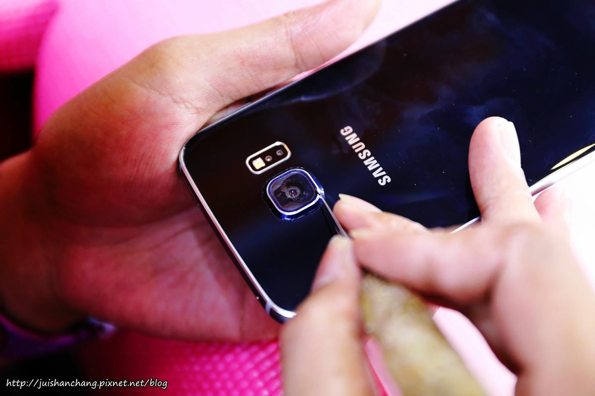 【體驗║包膜推薦】嚴選名膜。新手機穿新衣之全機包膜體驗〜GALAXY S6 Edge 透明服貼[全滿版] 3D立體曲面螢幕保護貼。超服貼/售後服務/不滿意不用錢/GALAXY S6 Edge保護貼全滿版／全機抗刮包膜