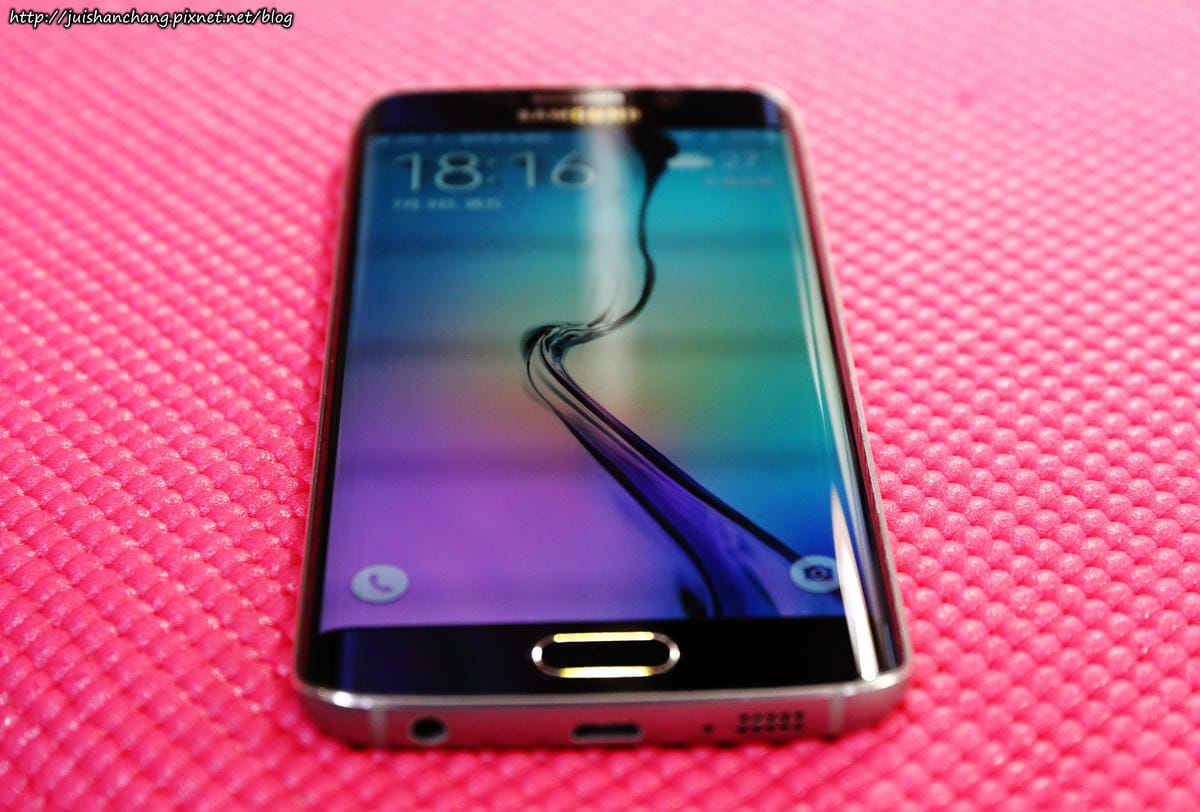 【體驗║包膜推薦】嚴選名膜。新手機穿新衣之全機包膜體驗〜GALAXY S6 Edge 透明服貼[全滿版] 3D立體曲面螢幕保護貼。超服貼/售後服務/不滿意不用錢/GALAXY S6 Edge保護貼全滿版／全機抗刮包膜