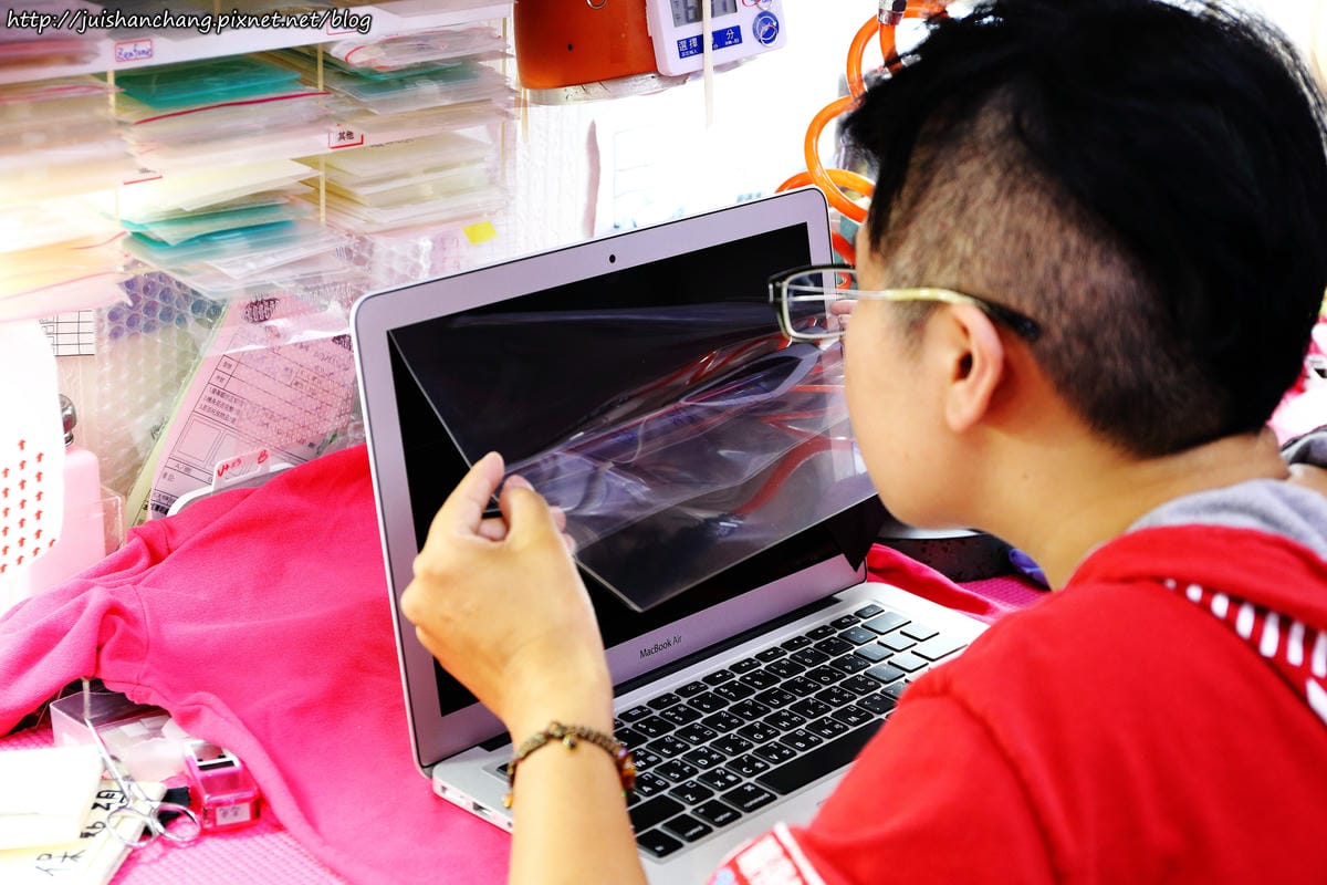 【體驗║包膜推薦】嚴選名膜。新手機穿新衣之全機包膜體驗〜GALAXY S6 Edge 透明服貼[全滿版] 3D立體曲面螢幕保護貼。超服貼/售後服務/不滿意不用錢/GALAXY S6 Edge保護貼全滿版／全機抗刮包膜