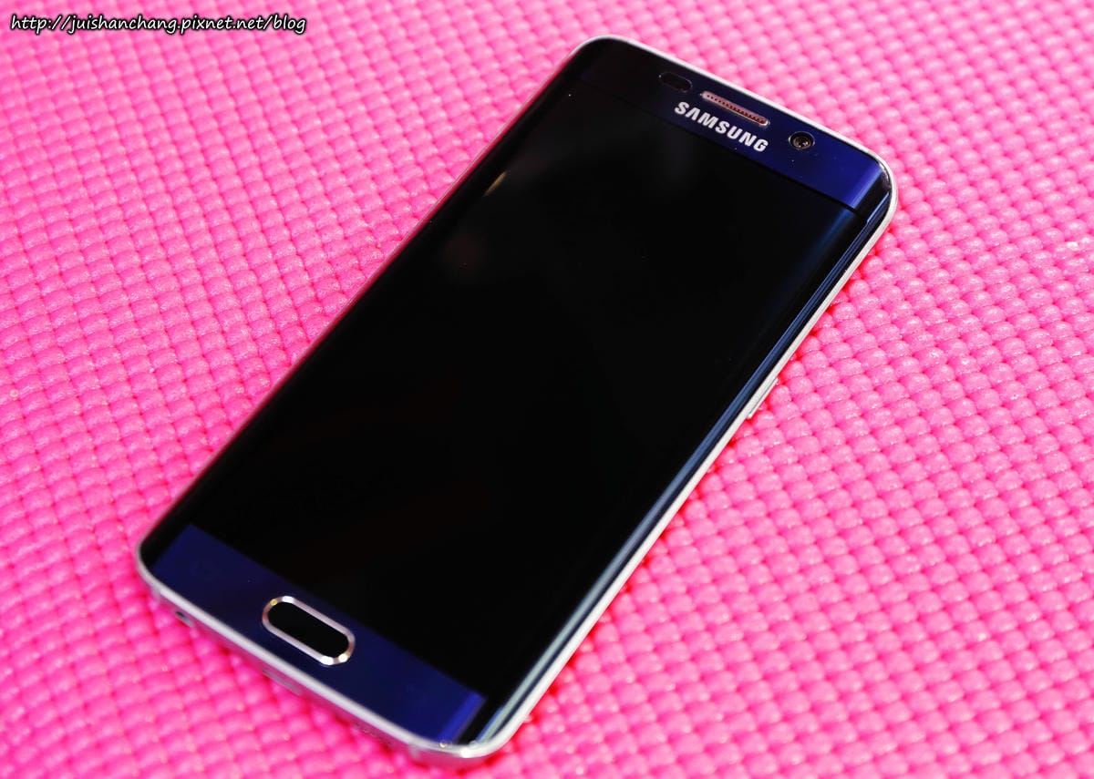 【體驗║包膜推薦】嚴選名膜。新手機穿新衣之全機包膜體驗〜GALAXY S6 Edge 透明服貼[全滿版] 3D立體曲面螢幕保護貼。超服貼/售後服務/不滿意不用錢/GALAXY S6 Edge保護貼全滿版／全機抗刮包膜