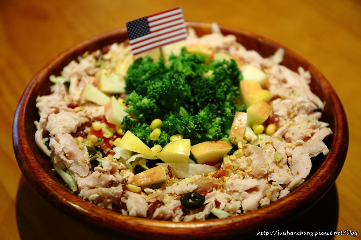 【食║台北】Route 66美式餐廳～東區宵夜漢堡、炸雞。咔啦酥脆肯塔基炸雞逼人上癮！