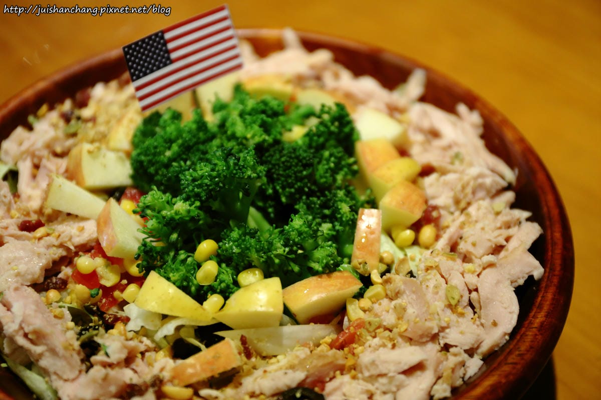 【食║台北】Route 66美式餐廳～東區宵夜漢堡、炸雞。咔啦酥脆肯塔基炸雞逼人上癮！