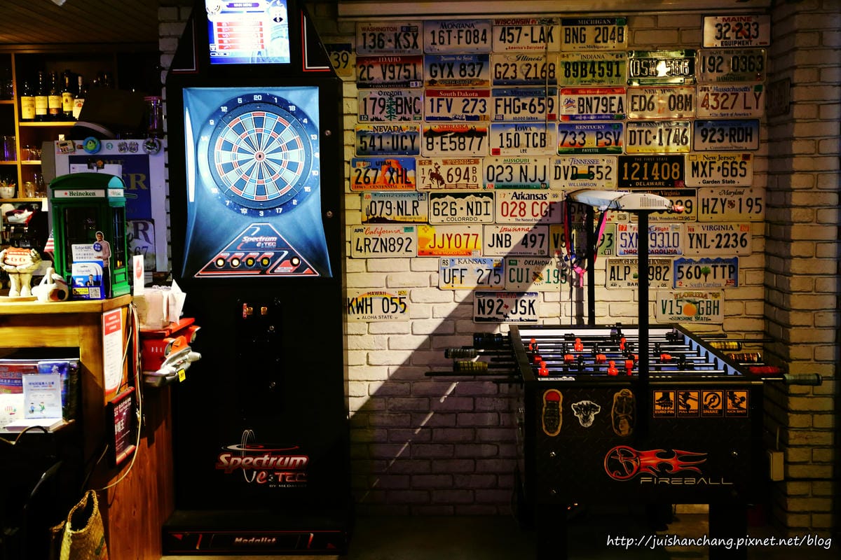 【食║台北】Route 66美式餐廳～東區宵夜漢堡、炸雞。咔啦酥脆肯塔基炸雞逼人上癮！