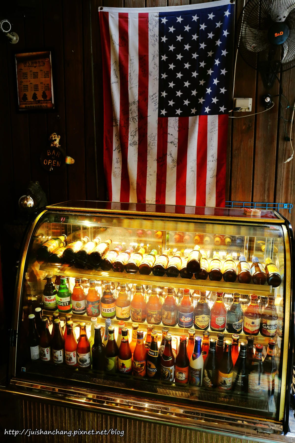 【食║台北】Route 66美式餐廳～東區宵夜漢堡、炸雞。咔啦酥脆肯塔基炸雞逼人上癮！