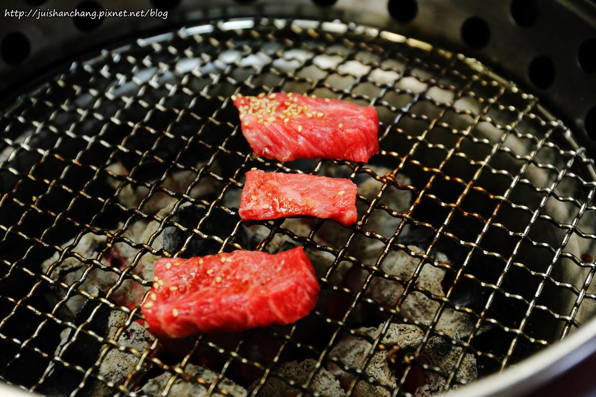 【食║台北】中山國小捷運站美食。赤燒日式料理燒肉～烤肉、日本料理一次滿足！（已歇業）