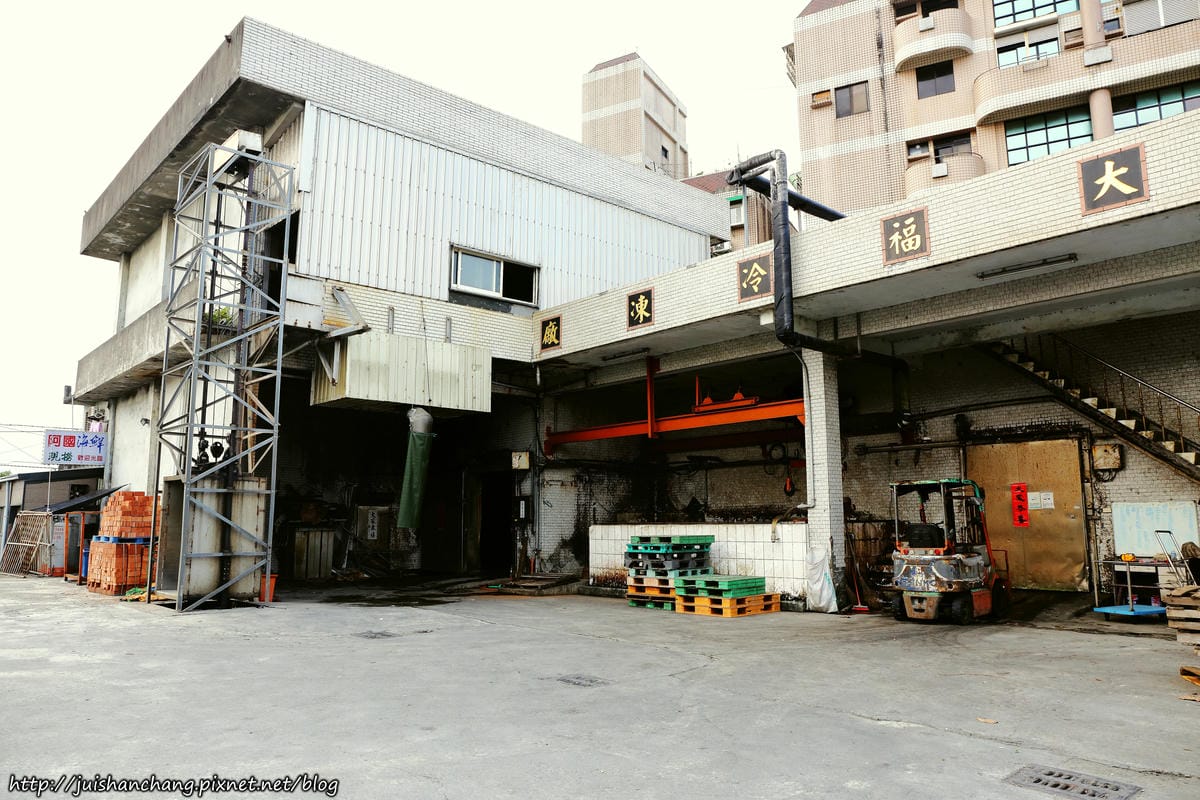 【食║宜蘭】壯圍阿國海鮮～令人意想不到藏在倉庫裡的美食，終於吃到傳說中的海鮮，果然是尚青啦！！！