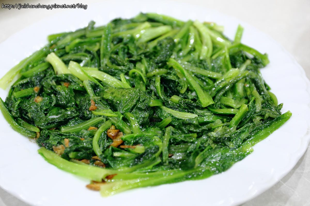 【食║宜蘭】壯圍阿國海鮮～令人意想不到藏在倉庫裡的美食，終於吃到傳說中的海鮮，果然是尚青啦！！！