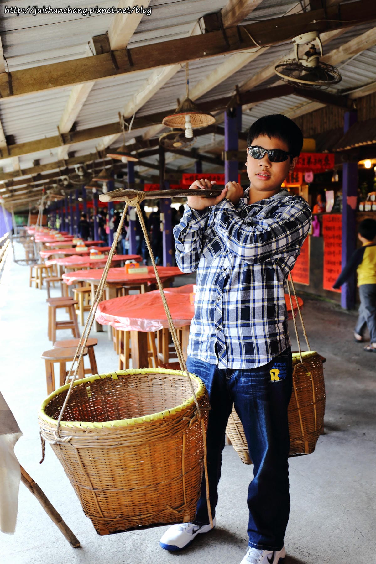 【遊║宜蘭】廣興農場。鴨母寮豬哥窟～撩起褲管，摸蜆兼洗褲，一起下鄉趣吧！