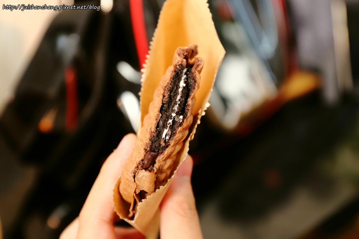 【食║台中南區】漁屋鯛魚燒～酥甜好吃的鯛魚燒，不用飛日本！從頭到尾都能吃到餡料！(已歇業)